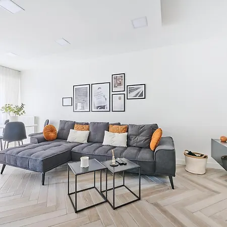 Apt Charmant 2p* Aux Portes De Paris* Appartement *